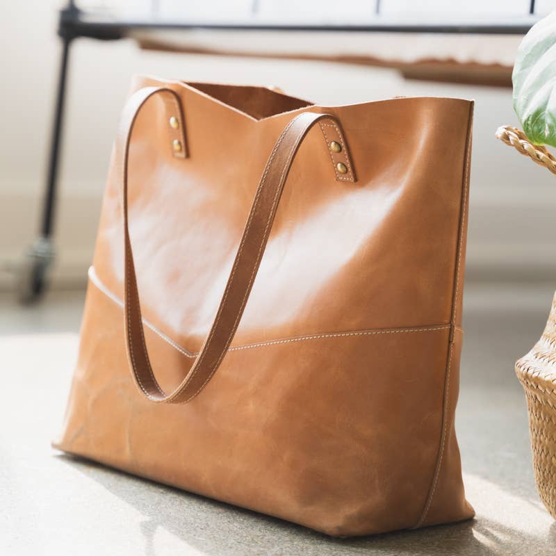 Everyday Luxury – Handcrafted Full-Grain Leather Tote